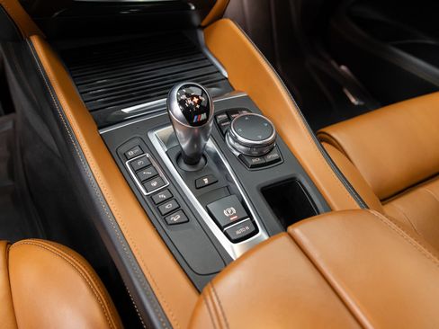 Used 2016 BMW X5 M AWD/4WD image 22