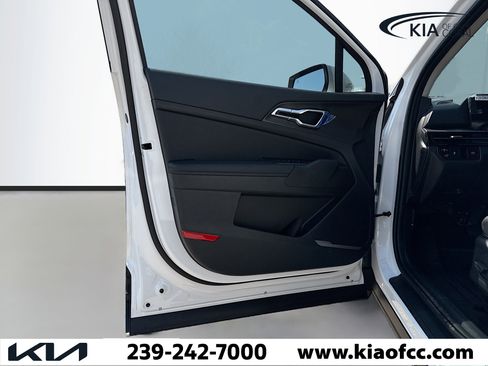New 2026 Kia Sportage EX image 21