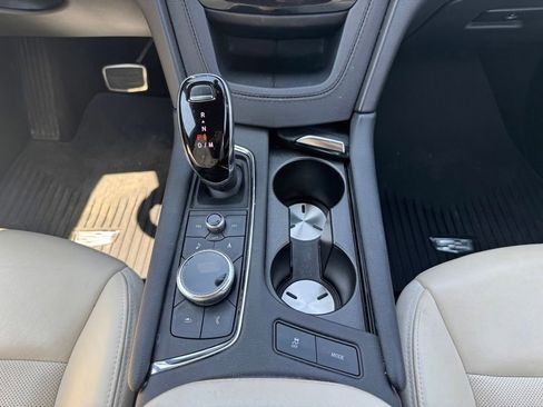 Certified 2023 Cadillac XT6 Sport w/ Technology Package AWD/4WD image 19