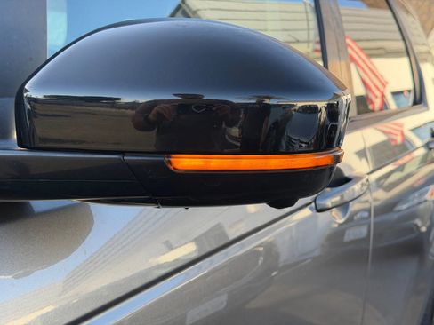 Used 2017 Land Rover Discovery Sport HSE image 49