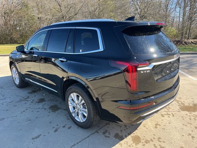 New 2025 Cadillac XT6 Luxury FWD image 3
