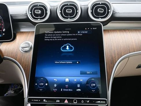 Used 2024 Mercedes-Benz CLE 300 4MATIC Coupe image 11