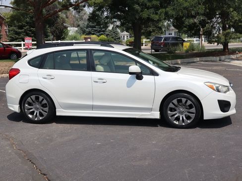 Used 2014 Subaru Impreza 2.0i Sport Premium AWD/4WD image 3