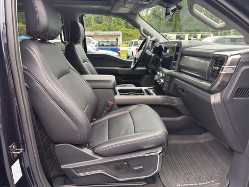 Used 2024 Ford F250 Lariat w/ Lariat Ultimate Package AWD/4WD image 17