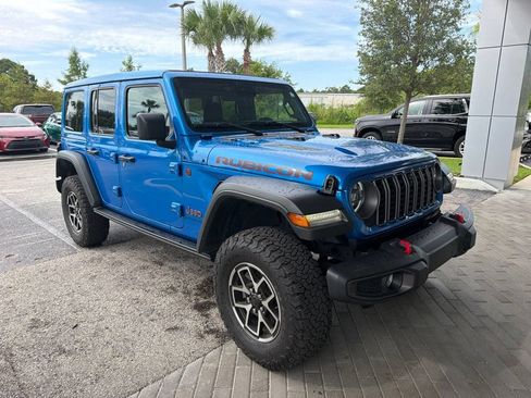 Used 2025 Jeep Wrangler Unlimited Rubicon w/ Safety Group AWD/4WD image 2