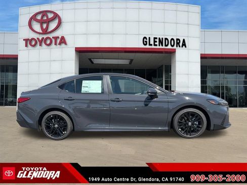 New 2026 Toyota Camry SE FWD image 12