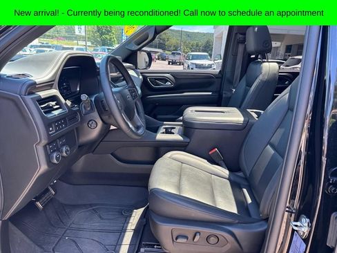 Used 2024 Chevrolet Tahoe Z71 w/ Luxury Package AWD/4WD image 10