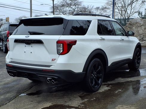 Certified 2022 Ford Explorer ST w/ Equipment Group 401A image 4