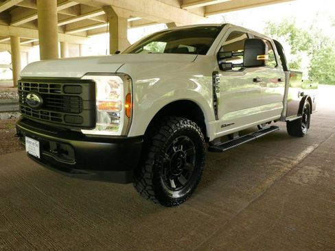 Used 2025 Ford F250 XL w/ FX4 Off-Road Package AWD/4WD image 24