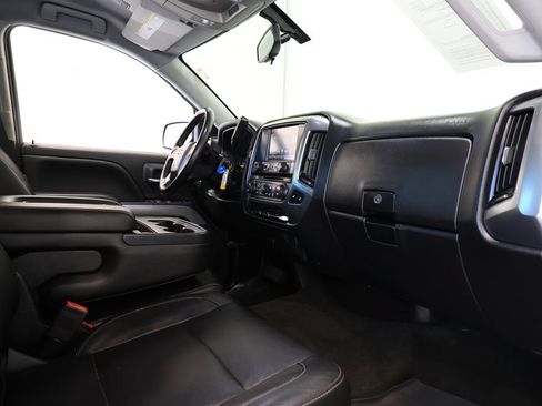 Used 2017 Chevrolet Silverado 1500 LT w/ Redline Edition AWD/4WD image 20
