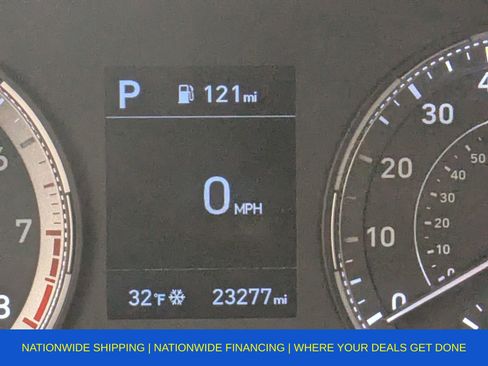 Used 2022 Hyundai Venue SE image 35