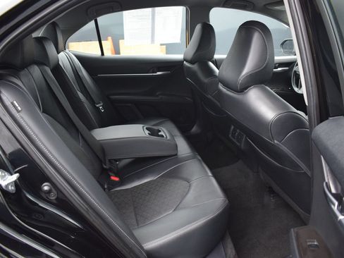 Used 2024 Toyota Camry XSE FWD image 11