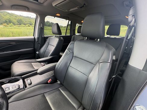 Used 2022 Honda Pilot Elite image 33