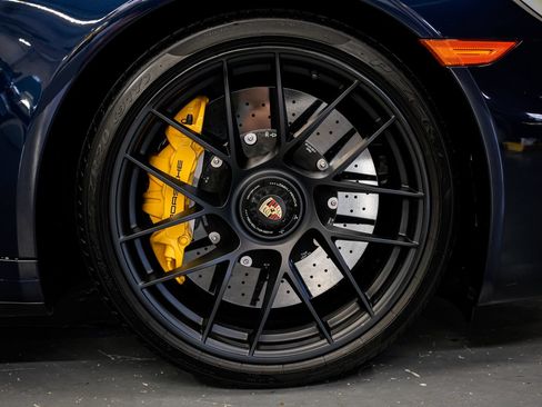 Used 2018 Porsche 911 Carrera GTS RWD image 48