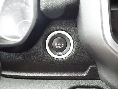 Used 2024 RAM 1500 Big Horn AWD/4WD image 35