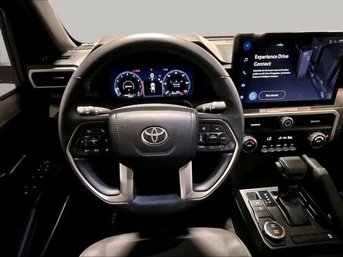 Used 2025 Toyota Tacoma TRD Sport RWD image 6