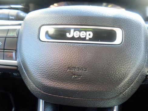 Used 2022 Jeep Compass Latitude w/ Convenience Group image 17