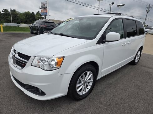 Used 2019 Dodge Grand Caravan SXT FWD image 7