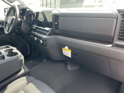 New 2026 GMC Sierra 1500 SLE w/ Preferred Package image 28