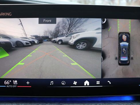 Used 2024 BMW 740i xDrive image 47