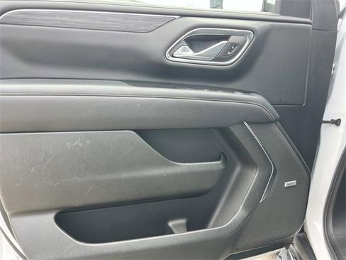 Used 2024 GMC Yukon SLT image 28