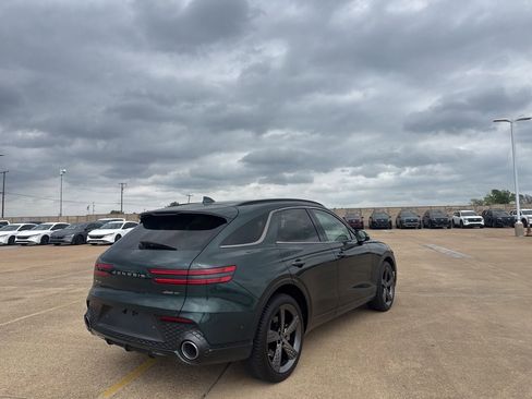 Used 2022 Genesis GV70 3.5T Sport w/ Sport Prestige Package image 21