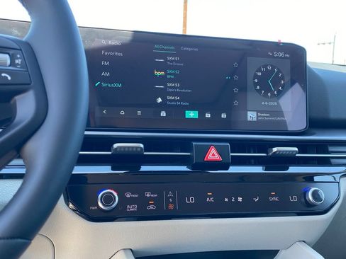 New 2026 Kia Sportage EX FWD image 18