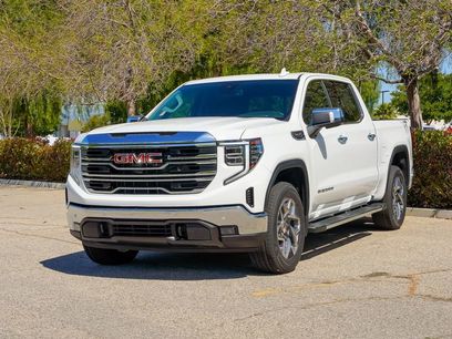 New 2025 GMC Sierra 1500 SLT w/ SLT Premium Plus Package
