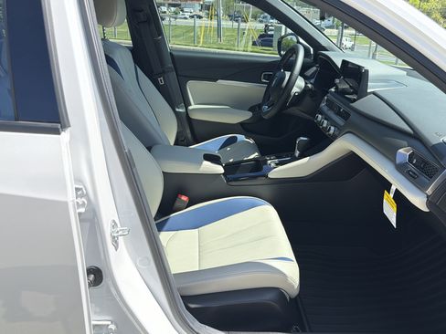 Used 2026 Acura Integra A-Spec image 32