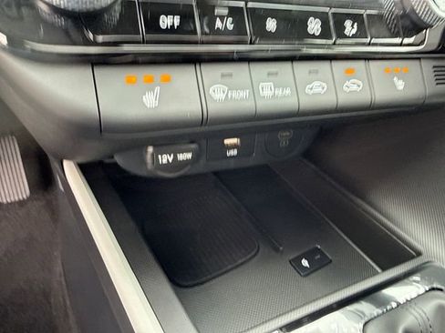 New 2026 Hyundai Elantra Limited image 28