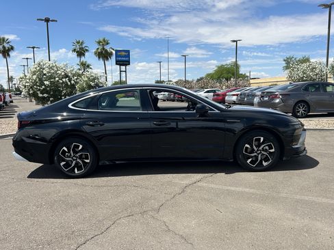 Certified 2024 Hyundai Sonata SEL FWD image 6