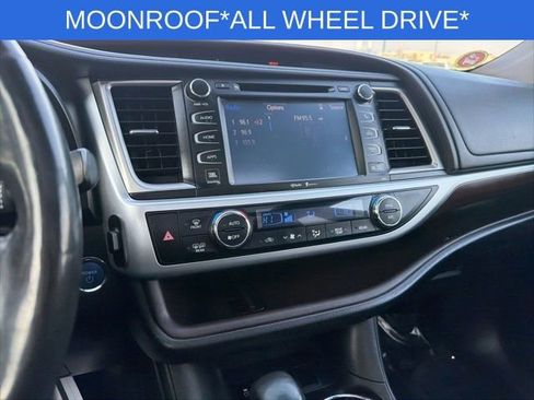 Used 2015 Toyota Highlander Limited Platinum image 29