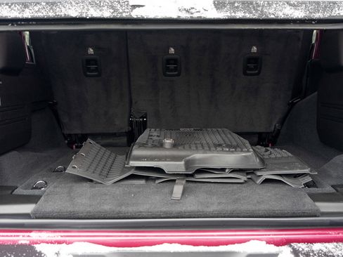 Used 2024 Jeep Wrangler Willys image 9