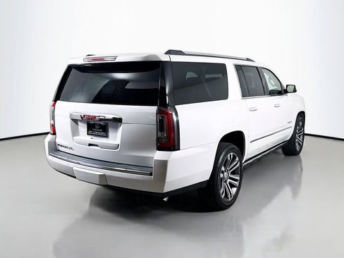 Used 2019 GMC Yukon XL Denali w/ Denali Ultimate Package image 5