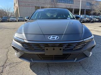 Certified 2025 Hyundai Elantra Sport video 2