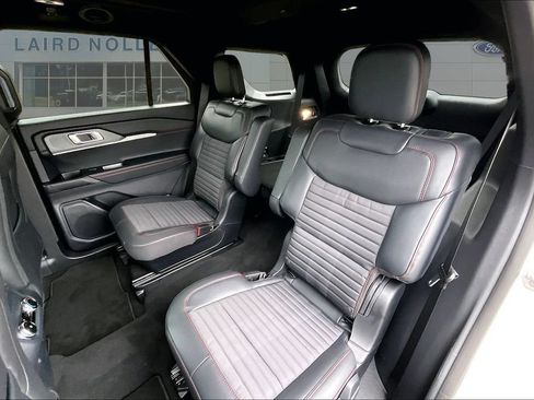 New 2026 Ford Explorer ST-Line AWD/4WD image 27
