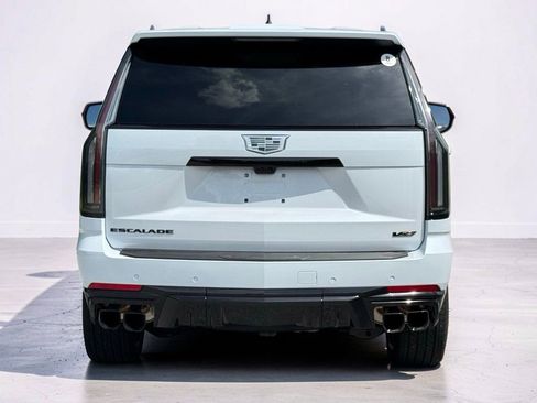 New 2026 Cadillac Escalade V AWD/4WD image 13