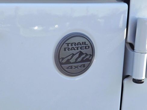 Used 2024 Jeep Wrangler Sport S image 21