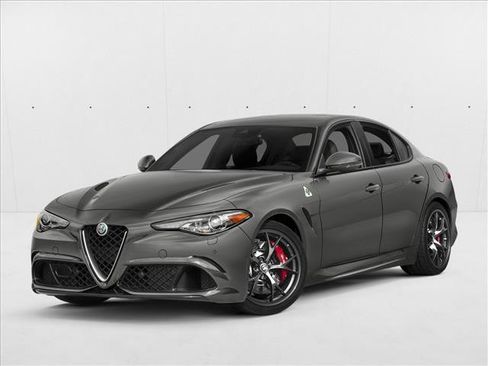 Used 2017 Alfa Romeo Giulia Quadrifoglio image 1
