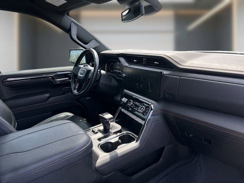 Used 2023 GMC Sierra 1500 AT4 w/ AT4 Preferred Package image 10