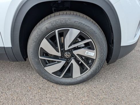 New 2026 Volkswagen Atlas SE image 22