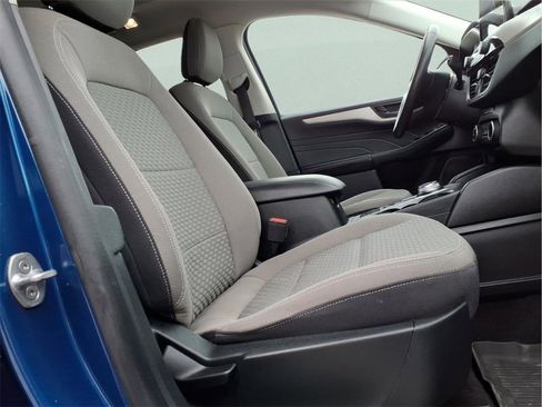 Used 2022 Ford Escape SE w/ Cold Weather Package image 13