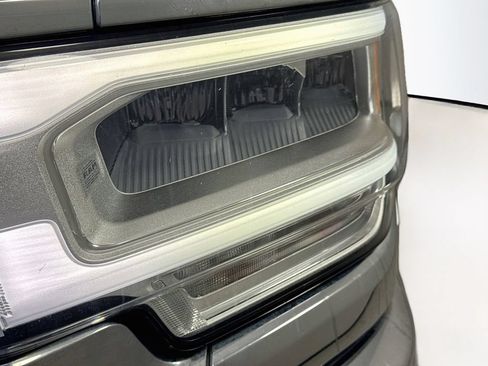 Used 2022 RAM 2500 Laramie AWD/4WD image 40