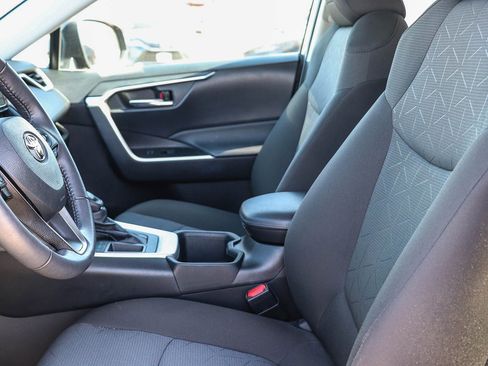 Certified 2023 Toyota RAV4 XLE w/ Convenience Package FWD image 17