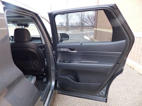 Used 2023 Hyundai Palisade Limited w/ Cargo Package image 42