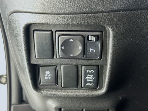 Used 2017 Nissan Juke SL image 8