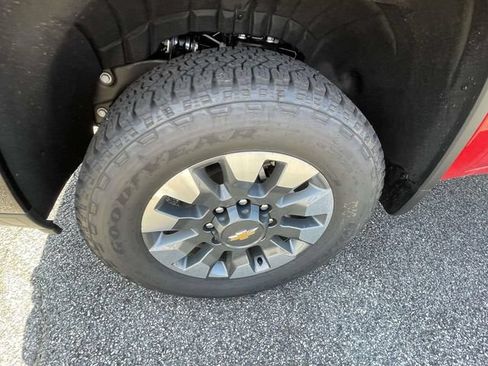 New 2026 Chevrolet Silverado 2500 Custom w/ Custom Value Package AWD/4WD image 9