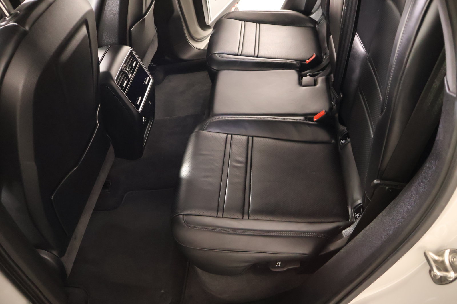 Certified 2023 Porsche Cayenne GTS AWD/4WD image 13