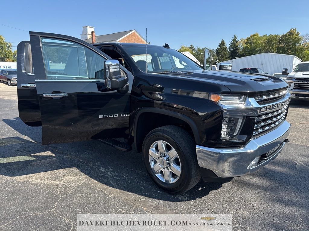 Used 2020 Chevrolet Silverado 2500 LTZ w/ LTZ Convenience Package AWD/4WD image 34
