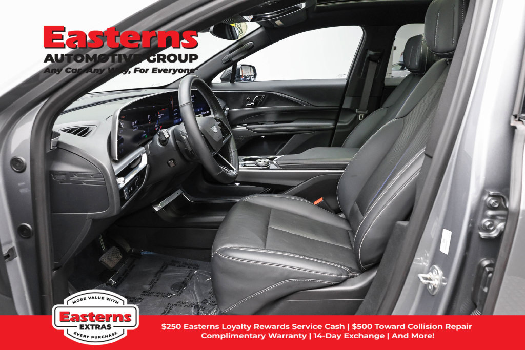 Used 2024 Cadillac Lyriq Luxury AWD/4WD image 15